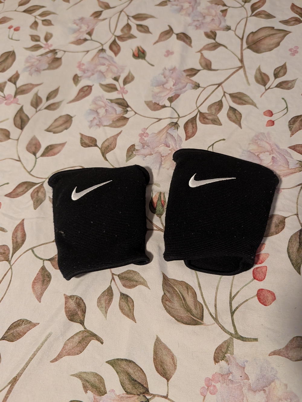 Nike Black Knee Pads With White Swoosh Size XS